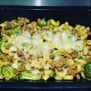 BEEFY BROCCOLI MAC AND CHEESE BOWL