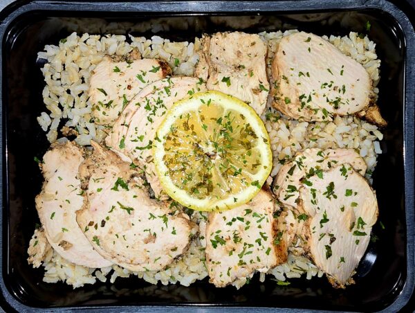 HMD VALUE MEAL: GRILLED CHICKEN AND BROWN RICE - NOT ELEGIBLE FOR DISCOUNTS