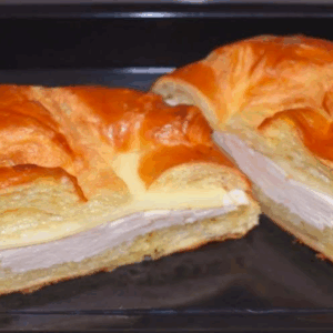 HMD VALUE MEAL: BUFFALO CHICKEN CROISSANT - NOT ELEGIBLE FOR DISCOUNTS