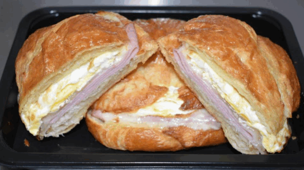 HAM, EGG AND SWISS CROISSANT (2 SERVINGS)