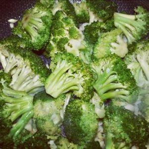 1 POUND OLIVE OIL GARLIC BROCCOLI