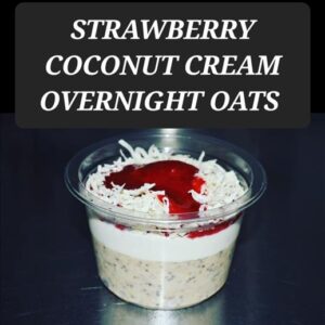 STRAWBERRY COCONUT CREAM OVERNIGHT OATS